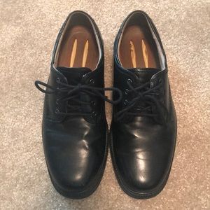 Men’s dress shoes